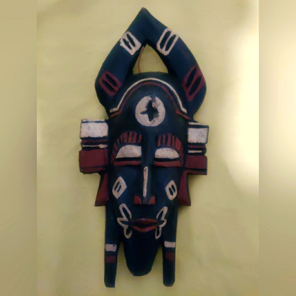 Vtg Senufo Hanging Mask Cote D'Ivoire West Africa Lizard On Top Painted Wood.